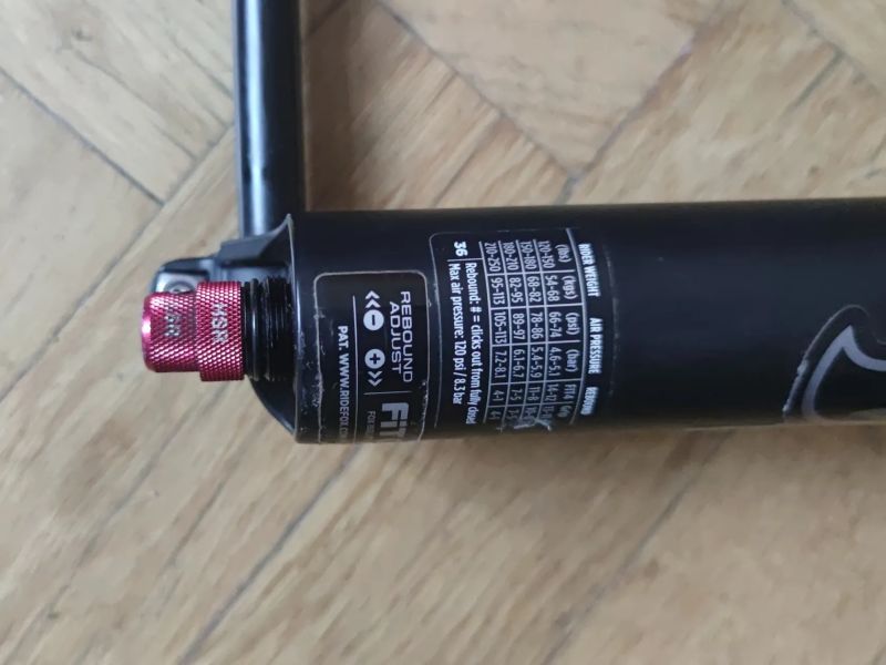 Fox 36 Performance Elite Grip2