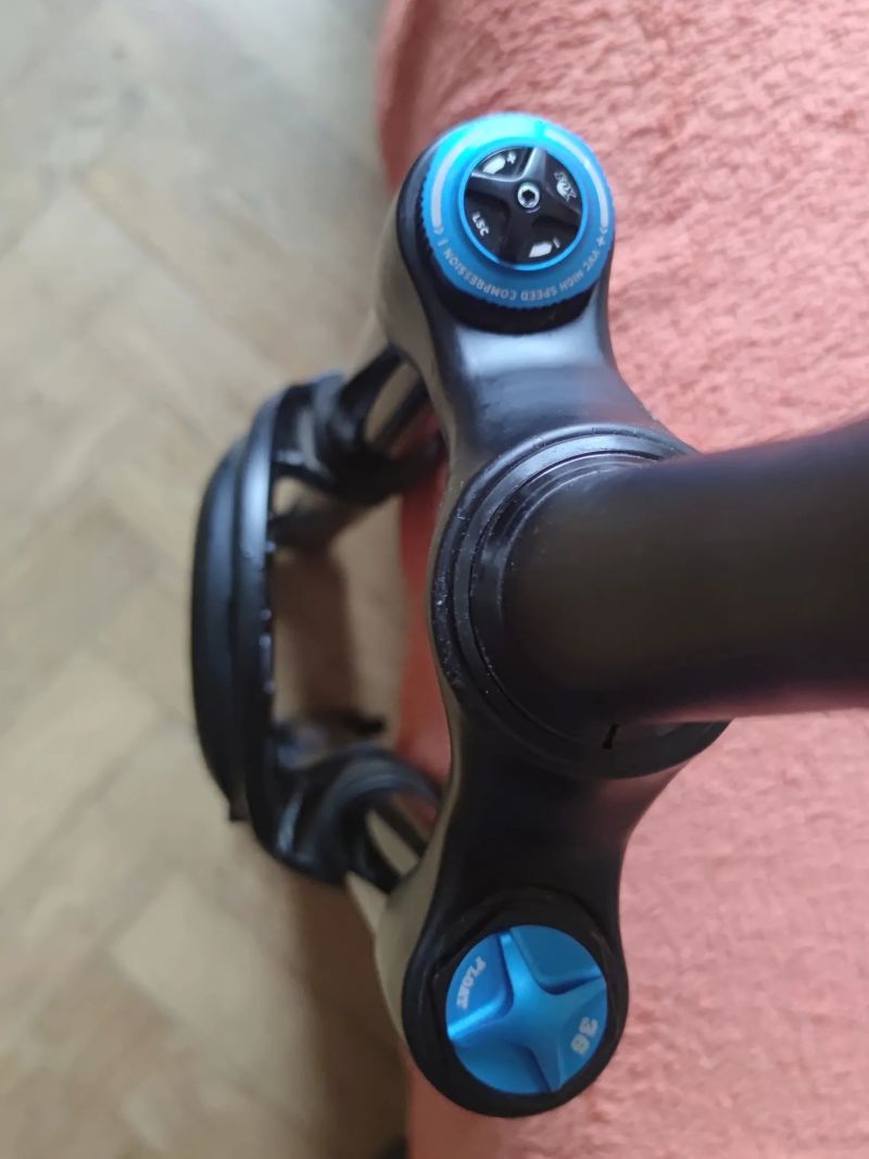 Fox 36 Performance Elite Grip2