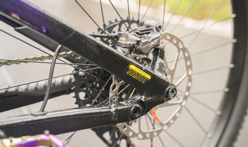 2024 ZÁNOVNÍ GT SENSOR CARBON PRO