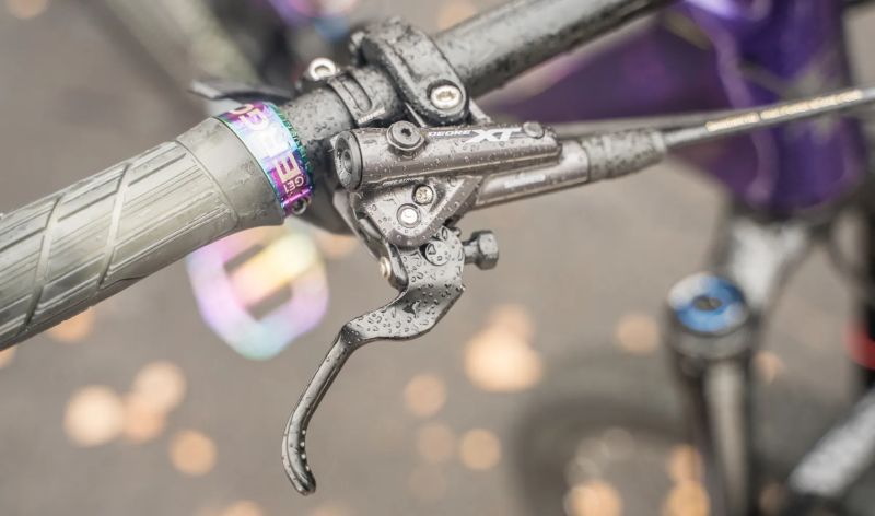 2024 ZÁNOVNÍ GT SENSOR CARBON PRO