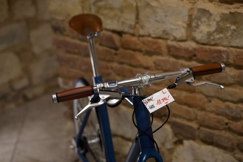 Výprodej! Městské kolo suveren Handmade CZ řemen L