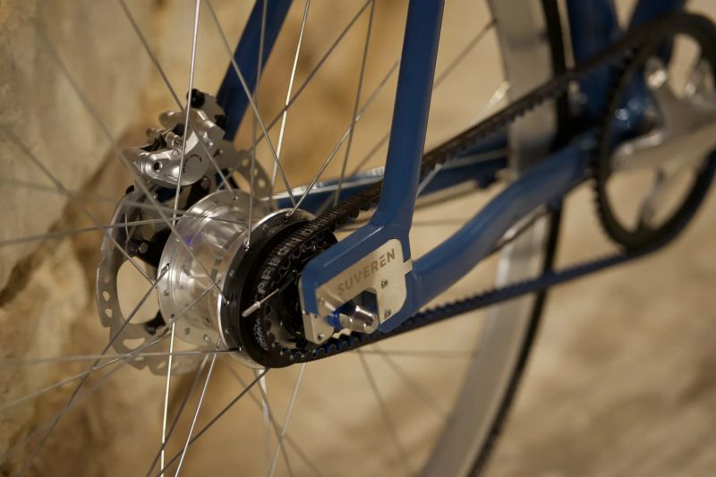 Výprodej! Městské kolo suveren Handmade CZ řemen L