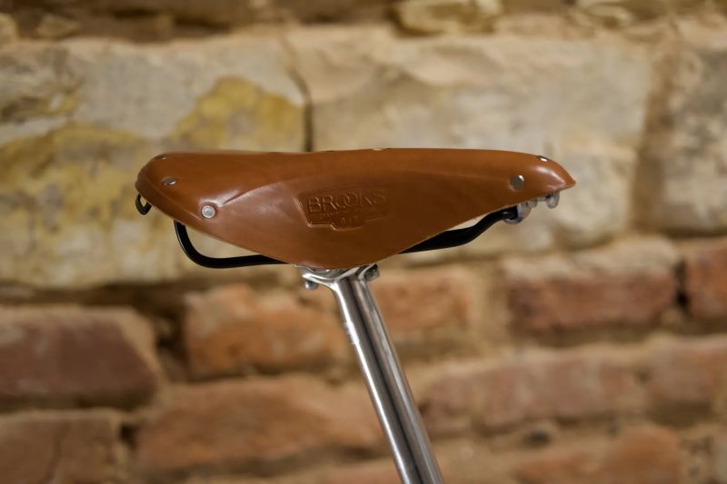 Výprodej! Městské kolo suveren Handmade CZ řemen L