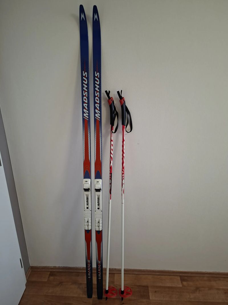 Běžky Madshus 180 cm + hole Swix 