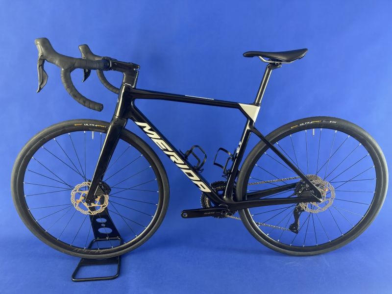 Předrezervace - Merida - Scultura Di2 elektrické řaz. 2x12 - vel. XS pro 159 - 166cm