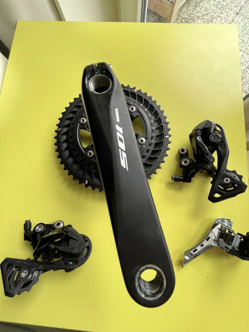 Komponenty ze sady Shimano r7000