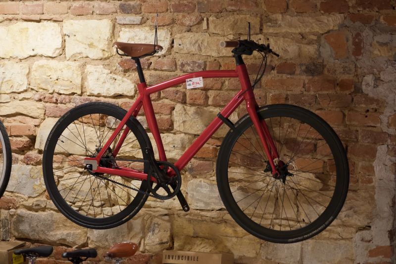 Výprodej! Městské kolo suveren Handmade CZ řemen L