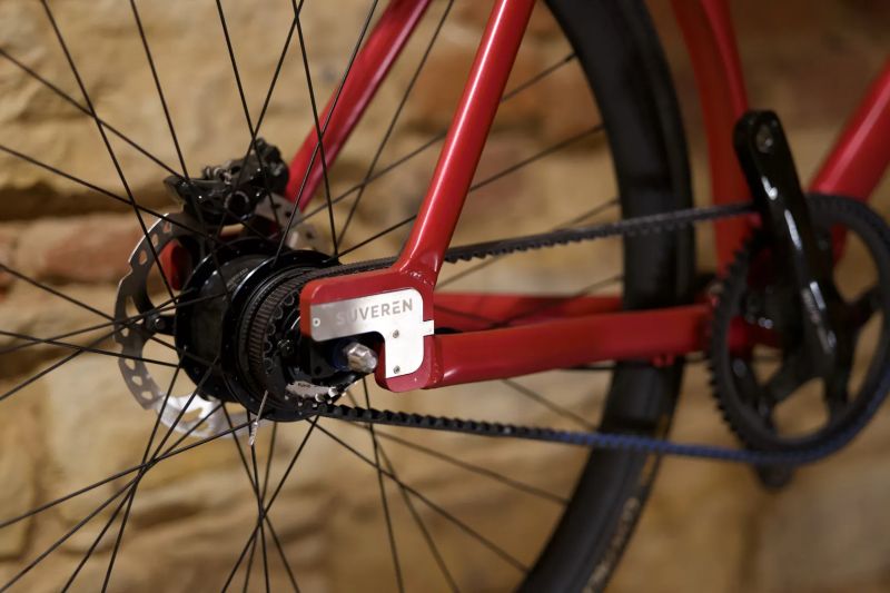 Výprodej! Městské kolo suveren Handmade CZ řemen L