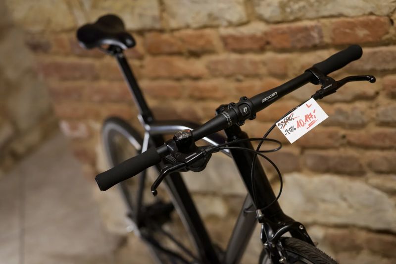 Výprodej! Městské kolo suveren Handmade CZ řemen L