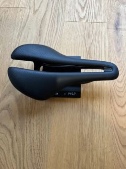 Prodám Sedlo Bontrager Aeolus RSL 145mm, carbon