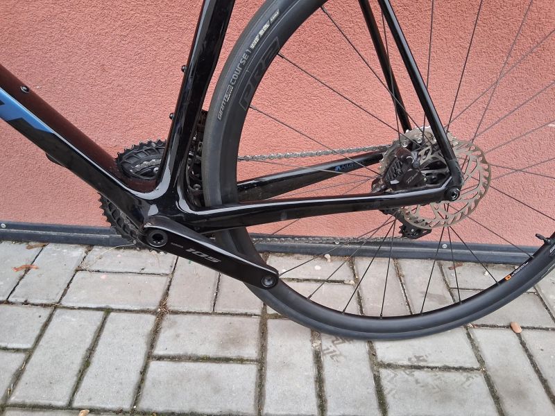 Giant TCR Advanced 2 velikost XL