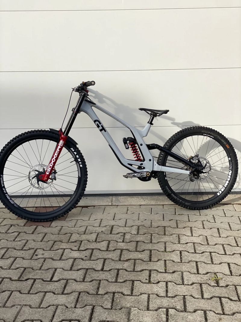 Nabízím Sjezdové kolo GT Fury 