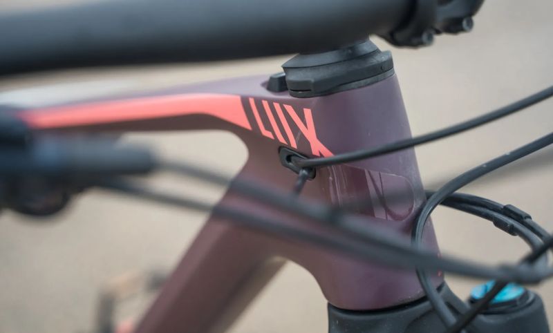  2022 CANYON LUX TRAIL CF6