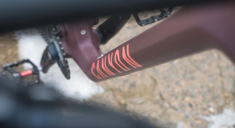  2022 CANYON LUX TRAIL CF6