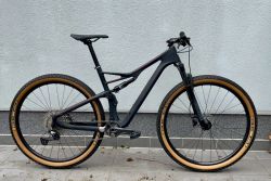 Horské Celoodpružene karbonové kolo 29” , L