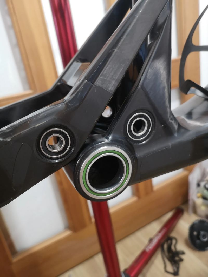 Rámová sada Stoll M2 World Cup plus vidlice SID Ultimate