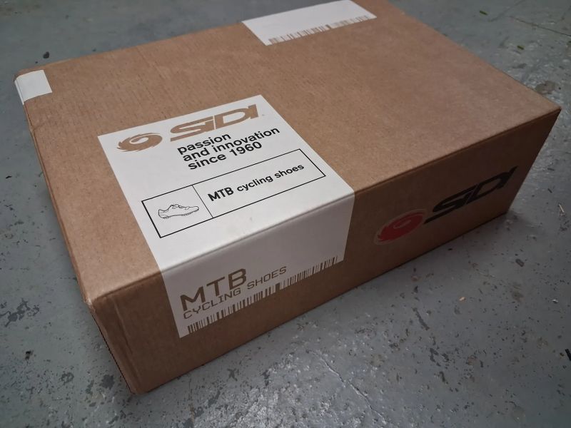 Nové Sidi velikost 48, nepoužité 