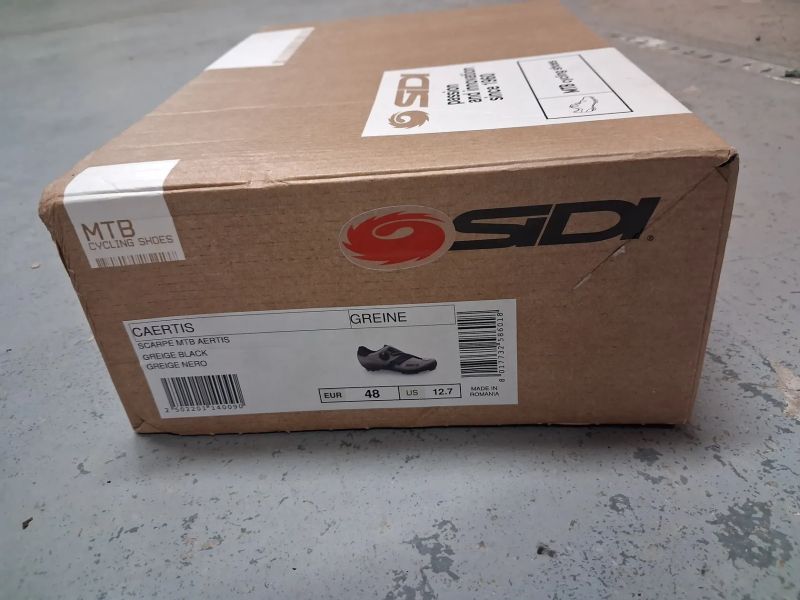 Nové Sidi velikost 48, nepoužité 