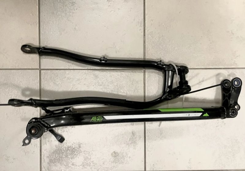 Zadní stavba Trek Superfly Al 100