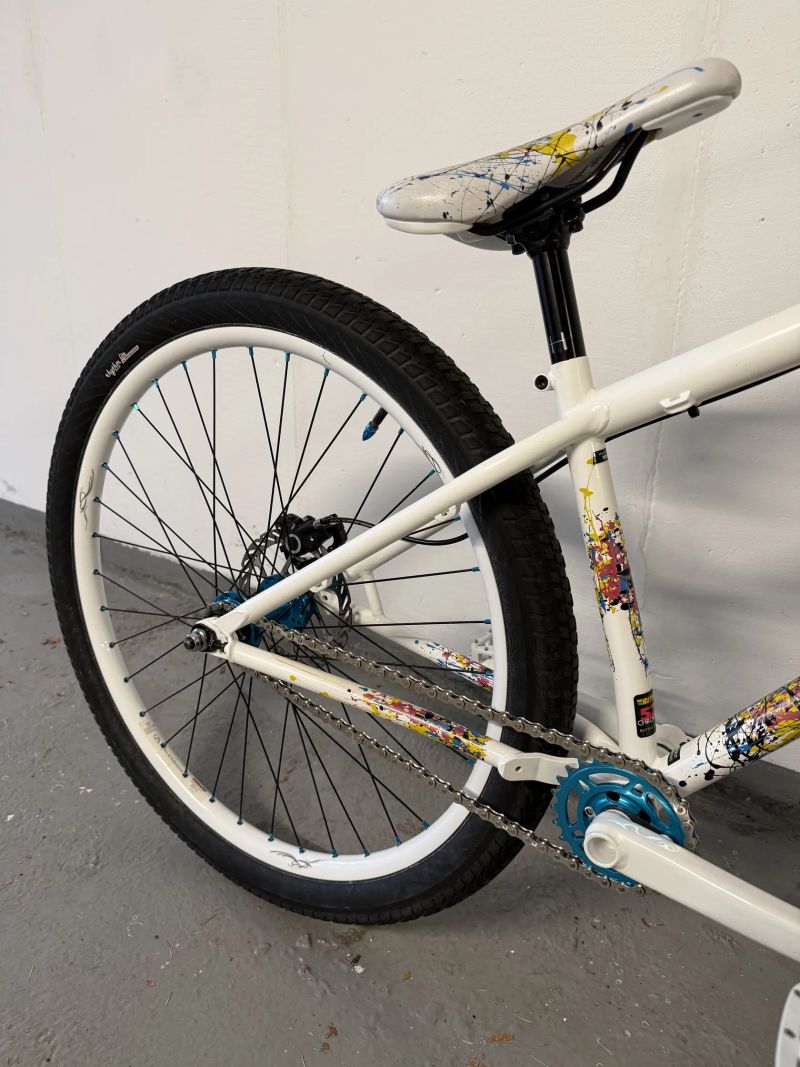 Dirt jump kolo Specialized P1