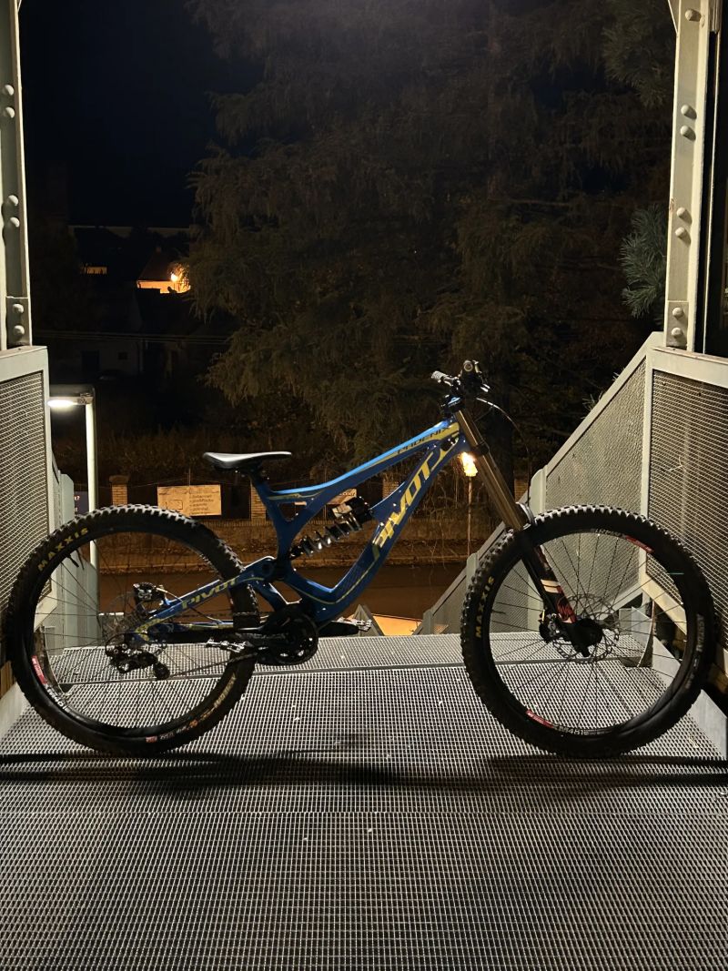 Pivot Phoenix 2019 TOP STAV, PO REPASU!