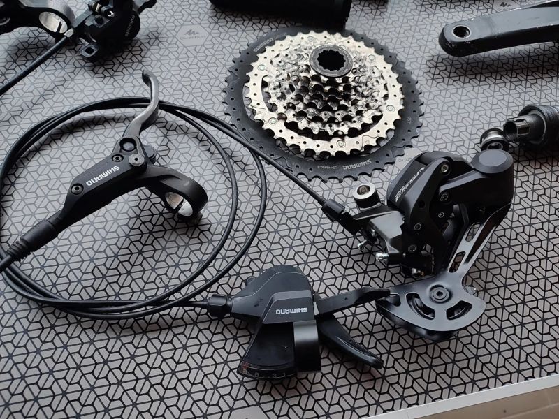 Komplet sada Shimano + packeta Zdarma