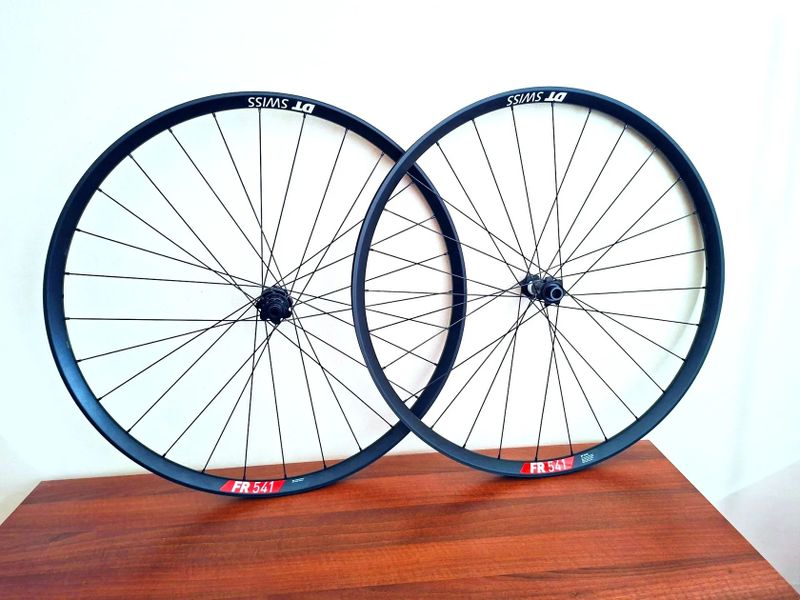 DT Swiss FR541 / DT350 29" Boost CL