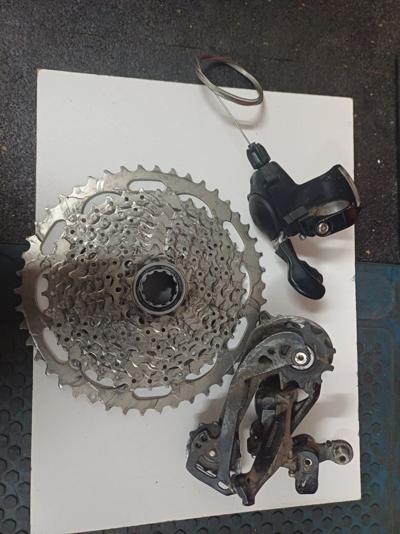 Řadící páčka Shimano Deore 10s a 11s