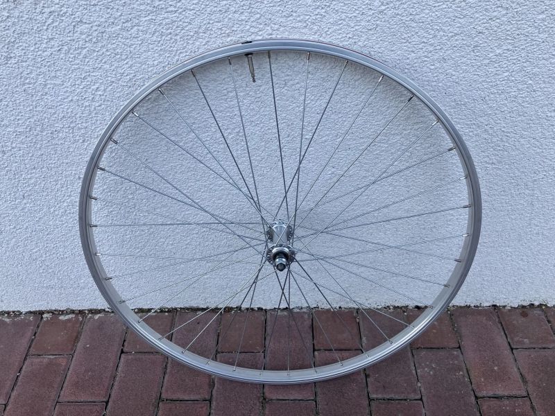 Přední kolo silniční pláštové vintage nepoužité