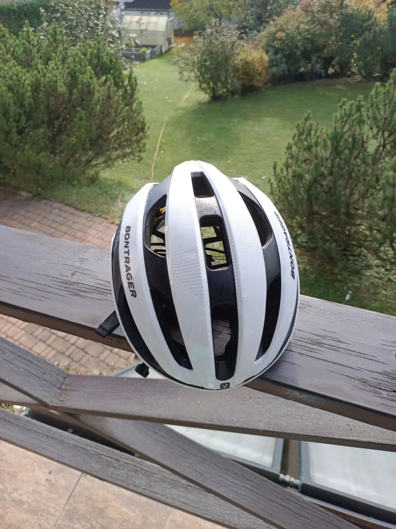 Přilba Bontrager Circuit 