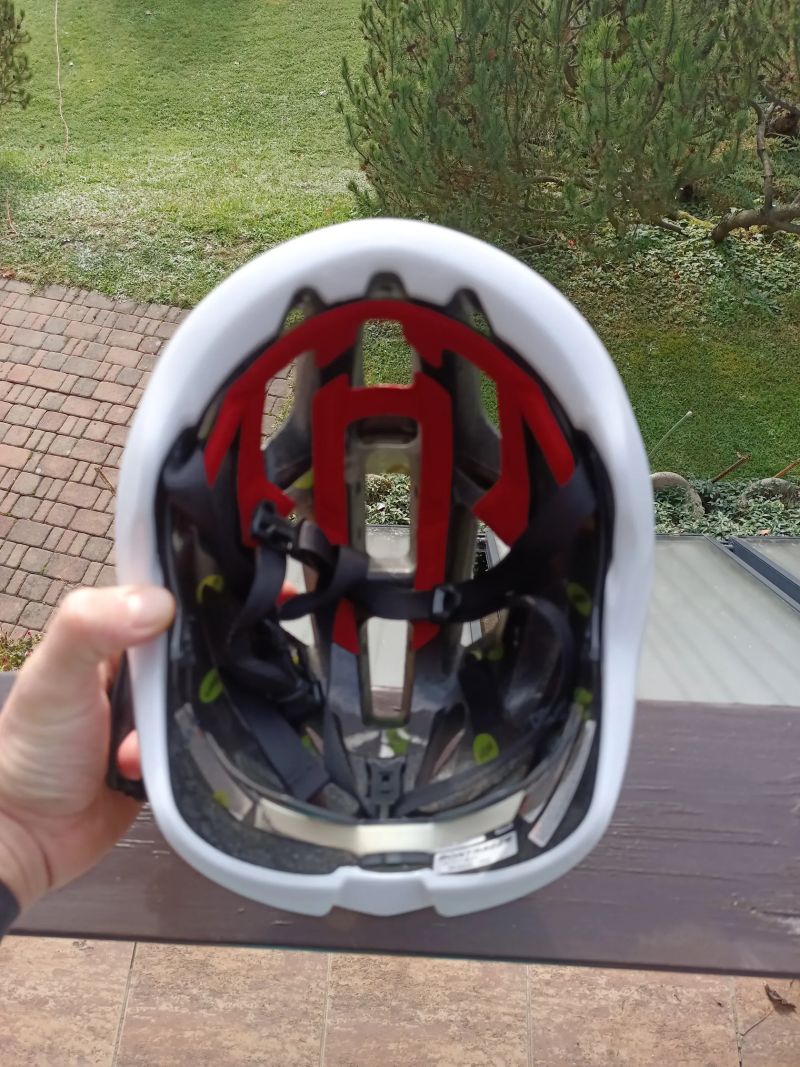 Přilba Bontrager Circuit 