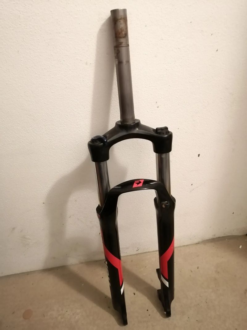 nabízím 2 vidlice z dětských kol SR Suntour 27,5" a 24"