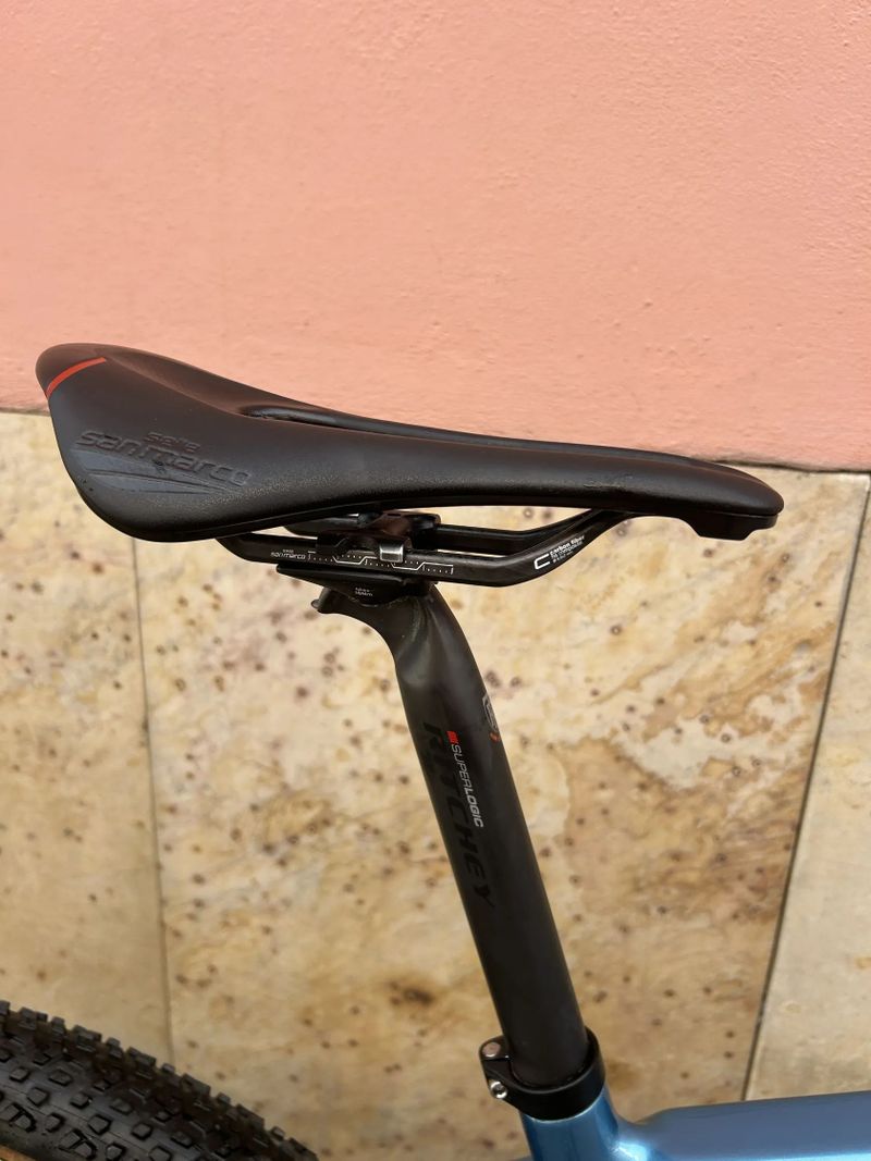 Isaac Baryon – špičkový karbonový hardtail 8,81 kg