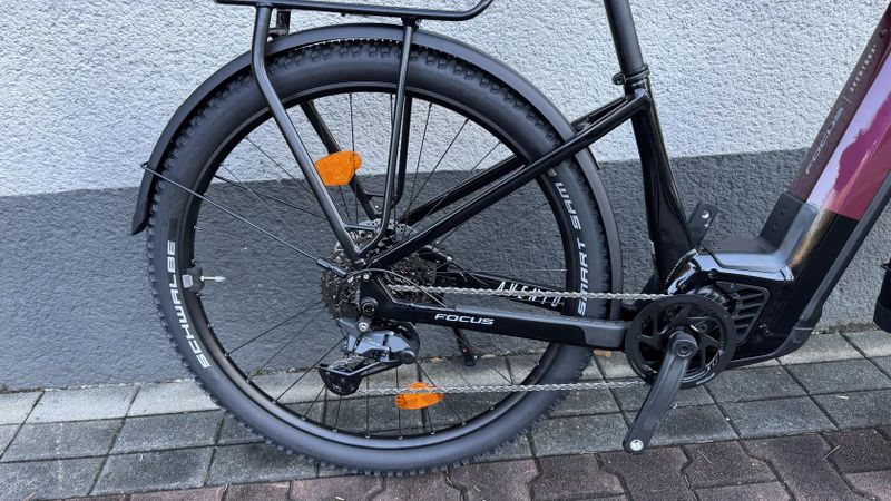 Nízkonástupové elektrokolo Focus Aventura2 6.8