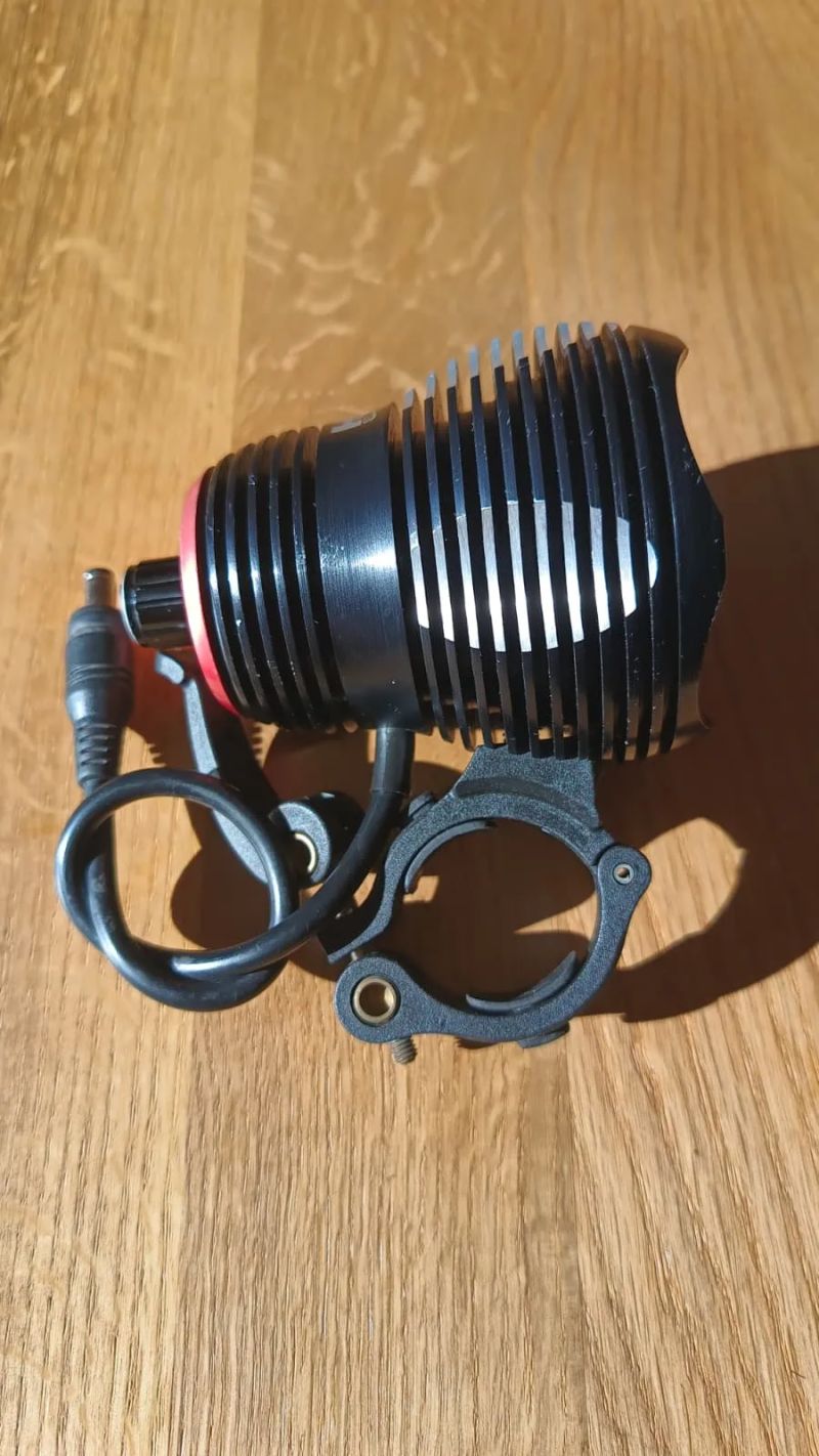 Cyklosvítilna Zora Scorpion V2