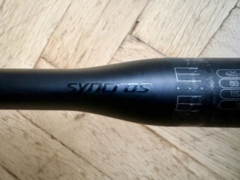 Syncros Creston 1.0x 420mm gravel karbonova riditka