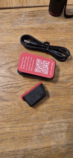  SRAM AXS baterie + nabíječka – nové, nikdy nepoužité (ze sady)