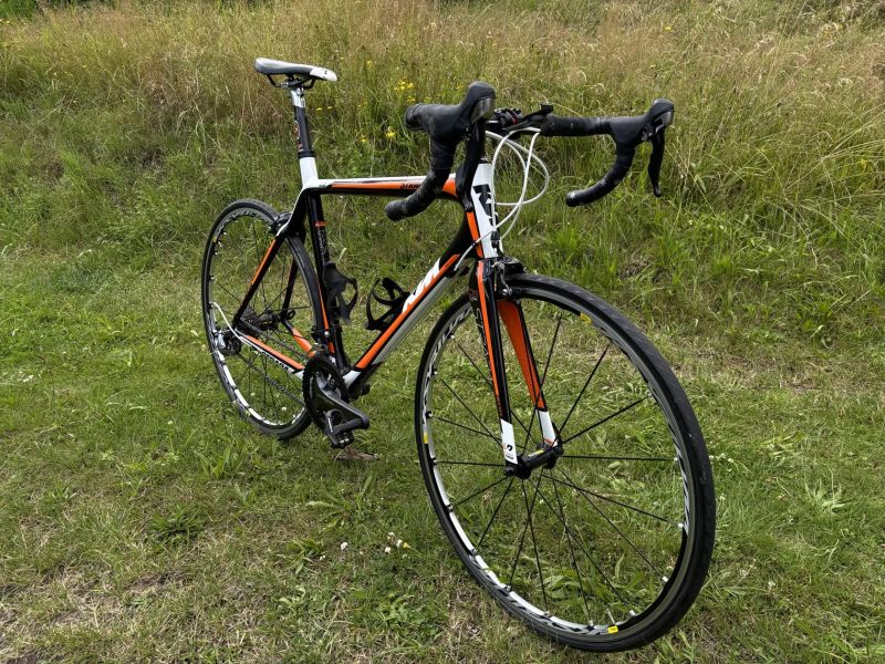 KTM Strada 6000 carbon vel. 57