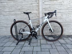 Cube Attain race di2 2x12 < 500 km