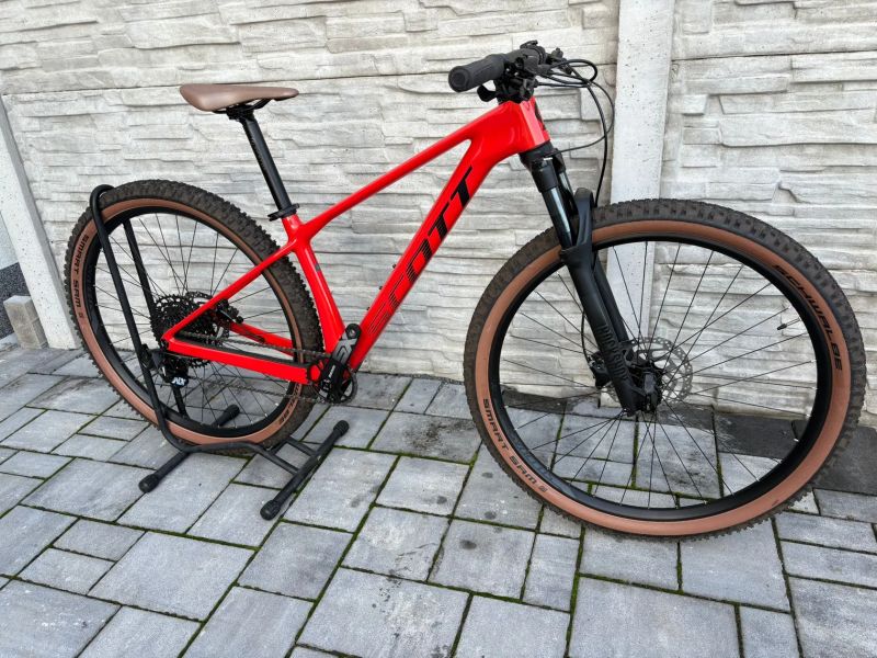 Scott Scale 940 < 300 km