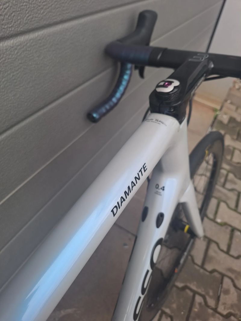 Basso Diamante disc, Sram Fore, Mavic SLR limited, wattak a kombo riditka