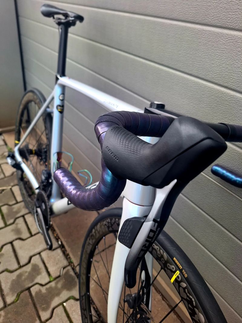 Basso Diamante disc, Sram Fore, Mavic SLR limited, wattak a kombo riditka