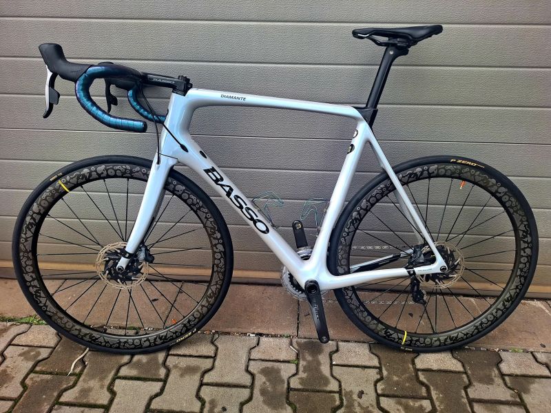 Basso Diamante disc, Sram Fore, Mavic SLR limited, wattak a kombo riditka