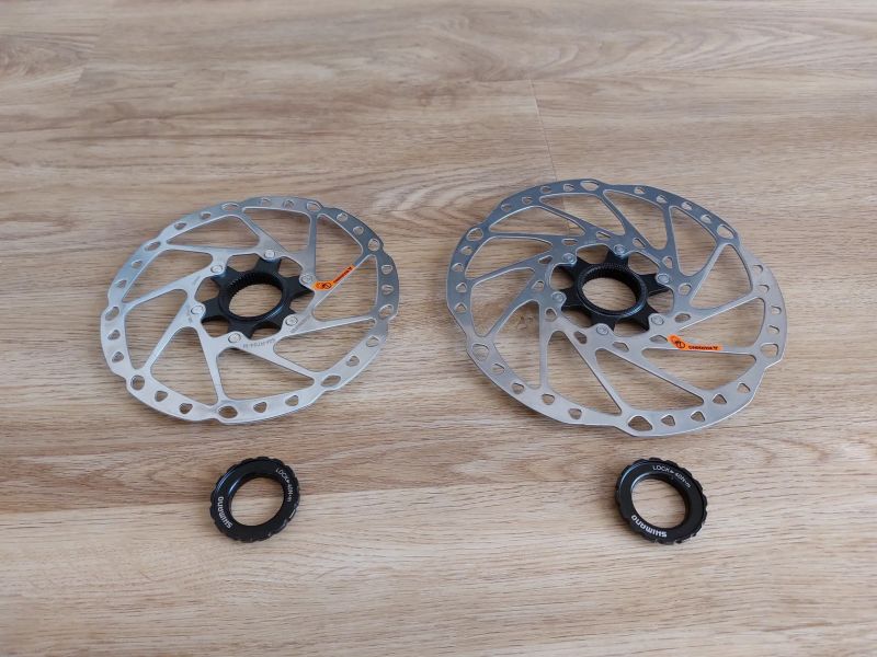 brzdové kotouče Shimano SM-RT 64-M centerlock 203 a 180 mm