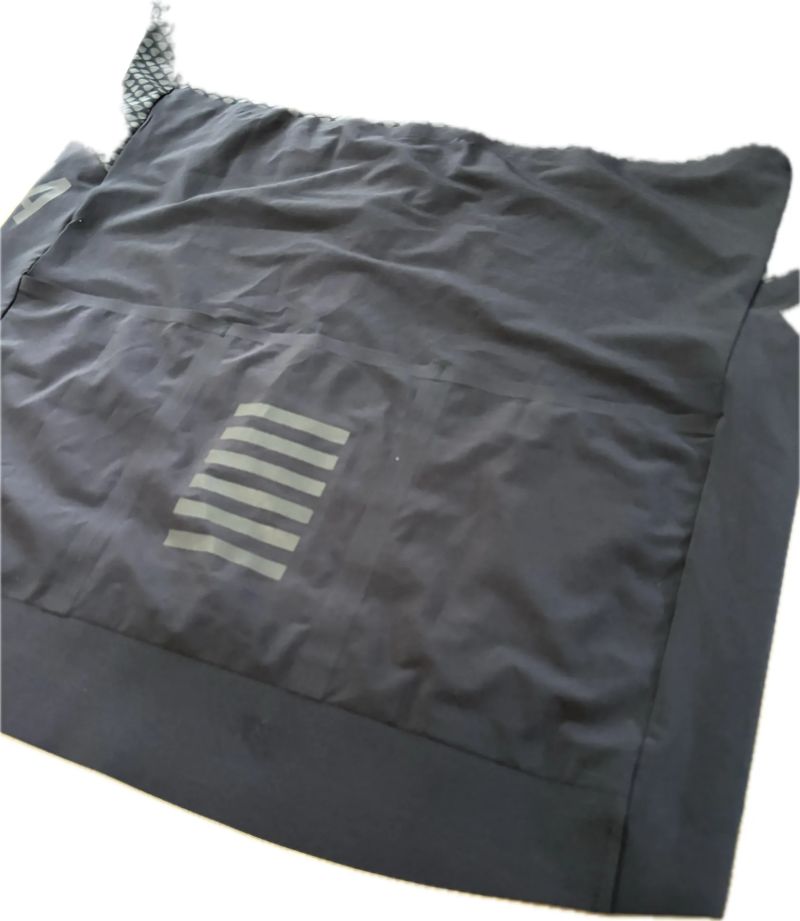 Silničářský dres od špičky v oboru- Rapha Pro Team