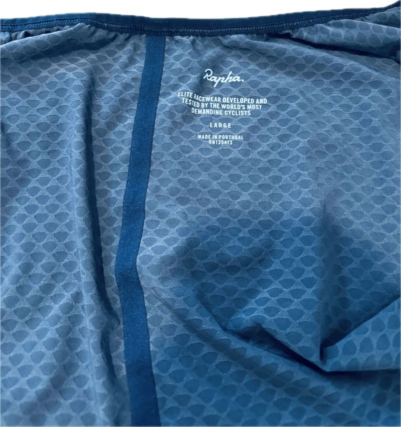 Silničářský dres od špičky v oboru- Rapha Pro Team