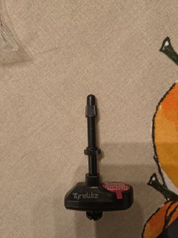 Bezdušové ventilky Sram Tyrewiz