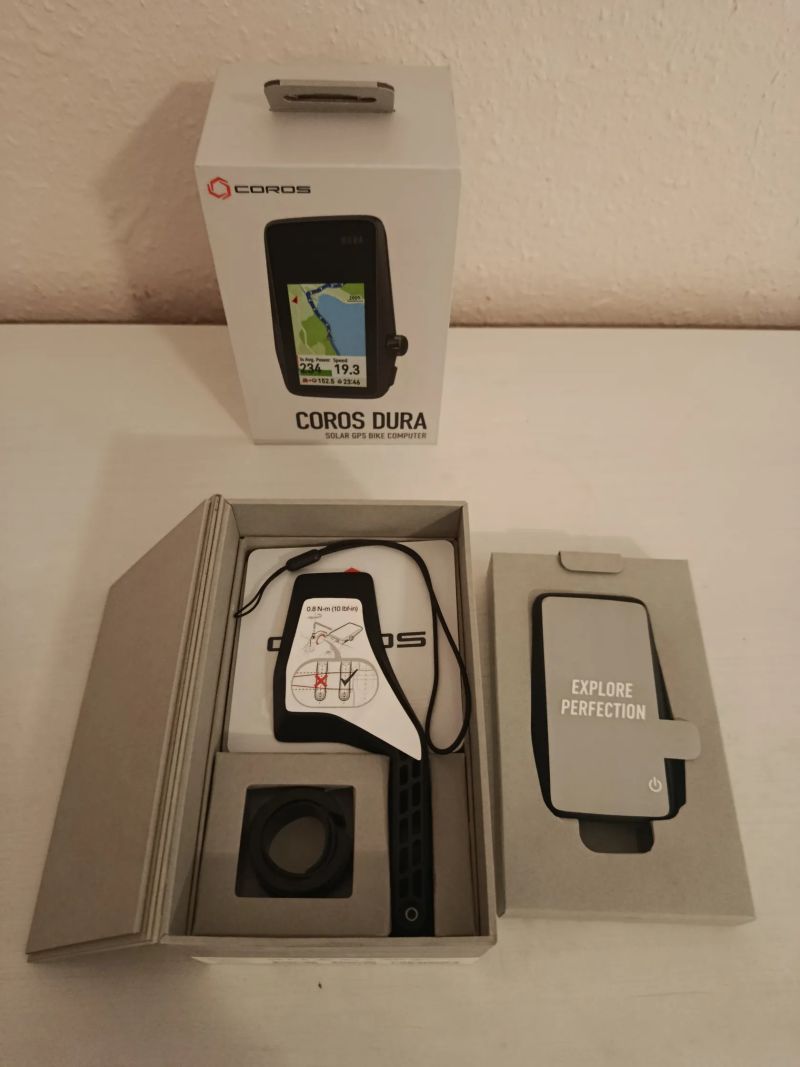 COROS DURA Solar GPS