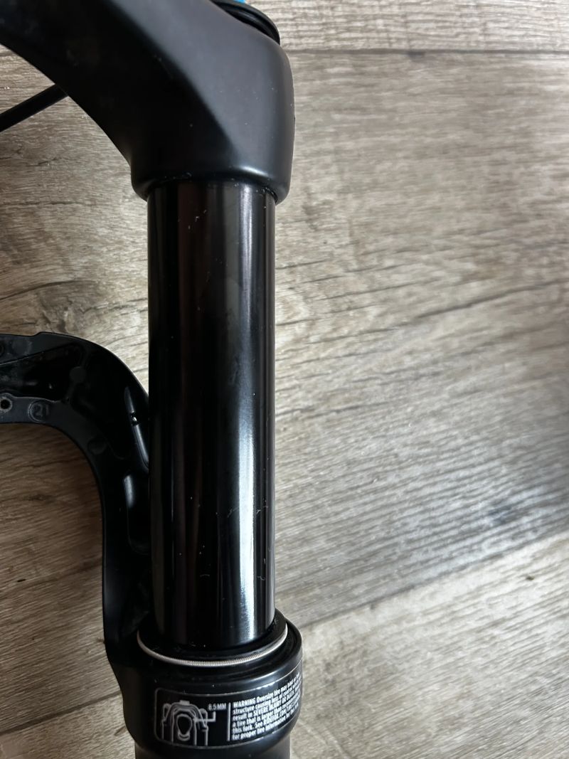 FOX RHYTM Float 32 Fit Grip Remote 100mm, 15x110mm Boost, Tapered 29"