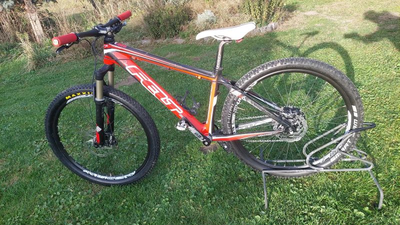 Kolo MTB FELT 26